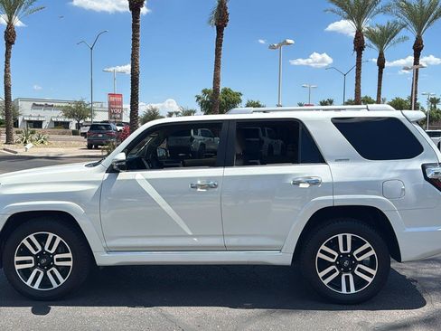Used 2016 Toyota 4Runner Limited w/ Convenience Package AWD/4WD image 5
