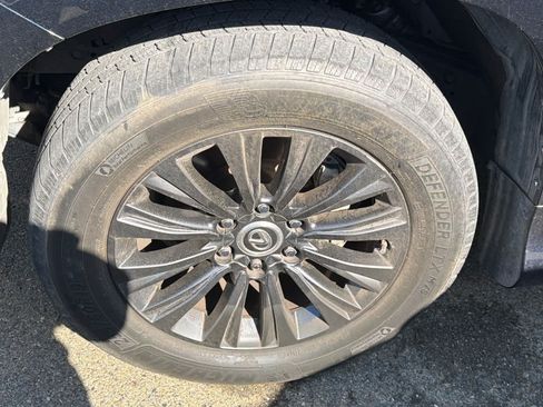 Used 2020 Lexus GX 460 Premium AWD/4WD image 22