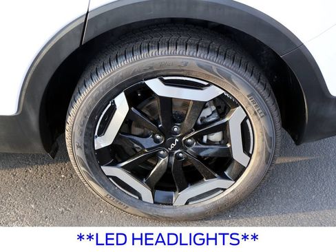 Used 2025 Kia Telluride S AWD/4WD image 25