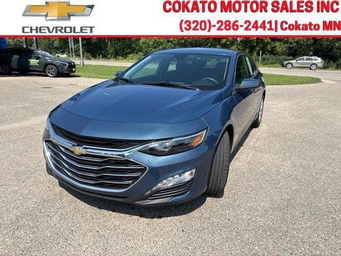 Used 2025 Chevrolet Malibu LT FWD image 3