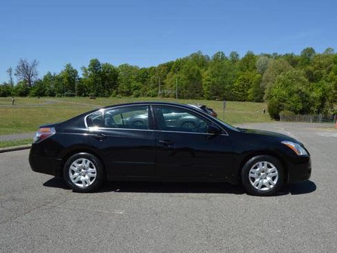 Used 2010 Nissan Altima 2.5 S FWD image 48