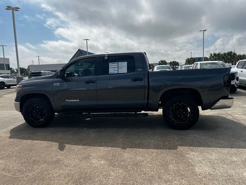 Used 2015 Toyota Tundra SR5 w/ SR5 Upgrade Package image 27