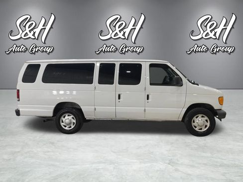 Used 2007 Ford E-350 and Econoline 350 XLT image 17