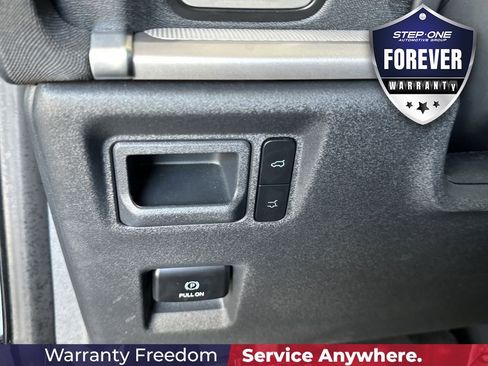 Used 2025 Ford Expedition Active RWD image 19
