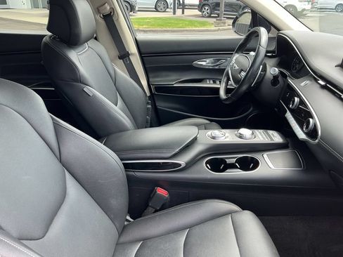 Used 2022 Genesis GV70 2.5T AWD/4WD image 19