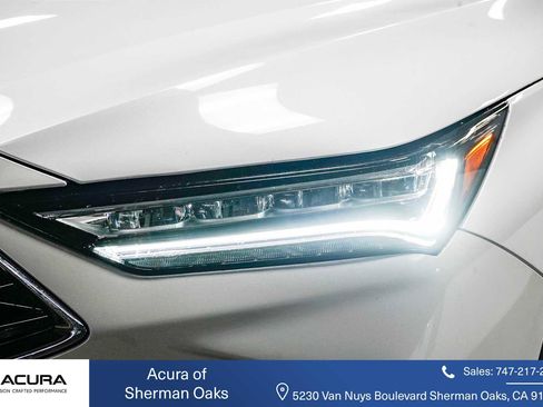 Used 2025 Acura MDX SH-AWD w/ Technology Package image 18