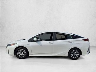 Used 2021 Toyota Prius Prime LE video 3