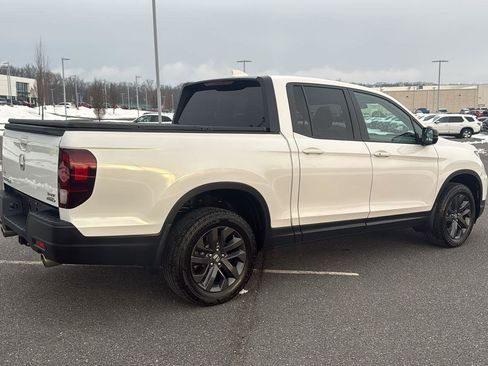 Used 2023 Honda Ridgeline Sport image 6