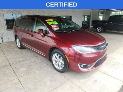 Certified 2019 Chrysler Pacifica Touring-L Plus w/ Tire & Wheel Group