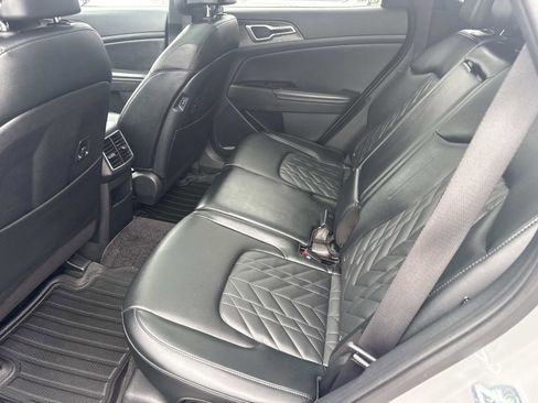 Used 2023 Kia Sportage X-Line w/ X-Line Premium Package AWD/4WD image 16