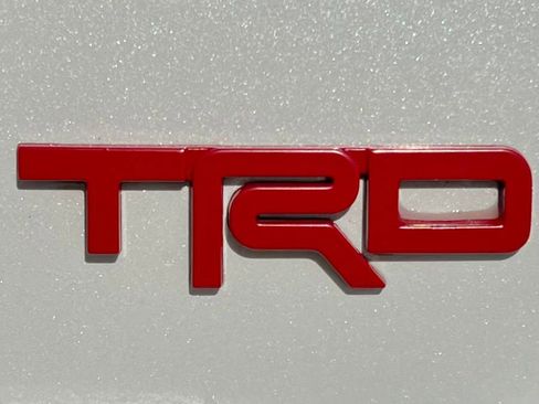 Used 2022 Toyota Camry XSE image 14