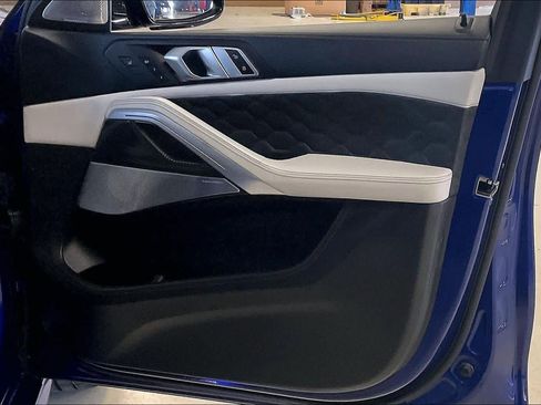 Used 2021 BMW X6 M w/ Competition Package image 21