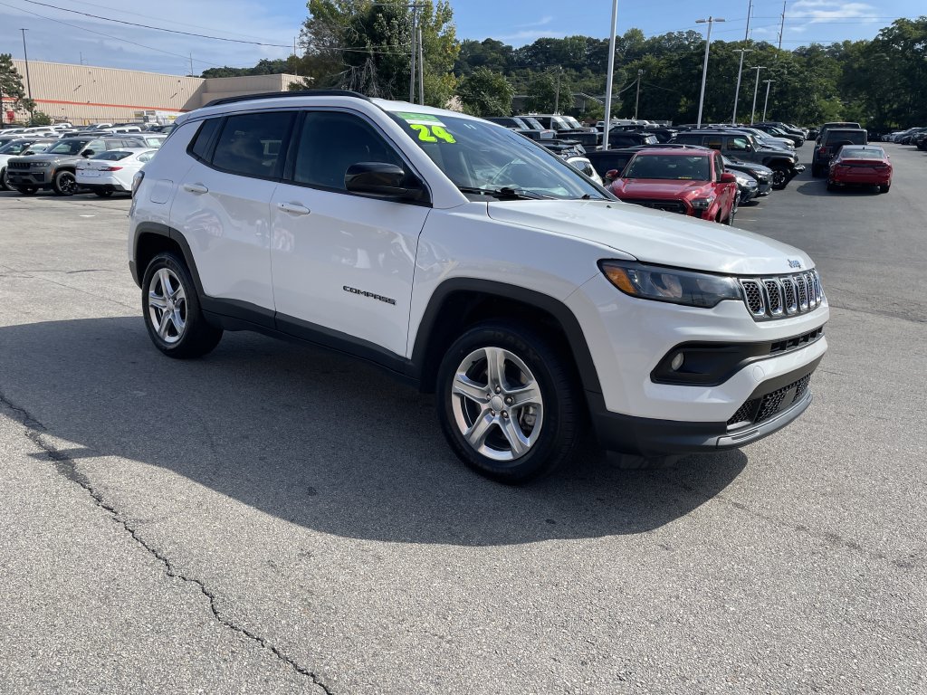 Certified 2024 Jeep Compass Latitude AWD/4WD image 6