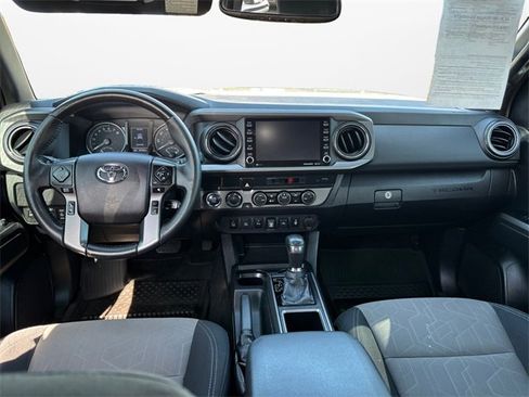 Used 2021 Toyota Tacoma TRD Off-Road w/ Technology Package image 10