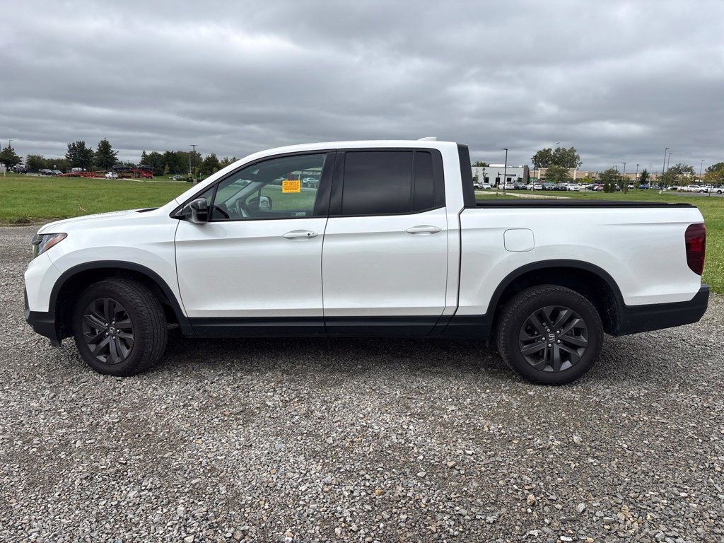 Used 2023 Honda Ridgeline Sport image 7