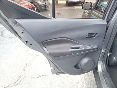 Used 2024 Nissan Kicks S FWD image 27