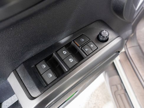 Used 2023 Toyota Tacoma TRD Off-Road w/ Black Out Package (TMS) image 14