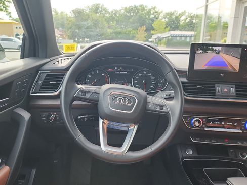 Used 2023 Audi Q5 2.0T Premium w/ Convenience Package AWD/4WD image 21