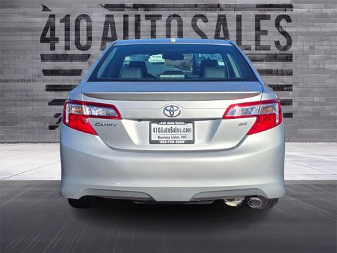 Used 2012 Toyota Camry SE image 4