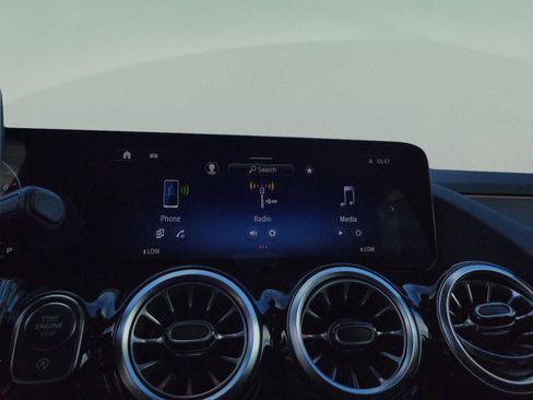 Certified 2026 Mercedes-Benz GLA 250 image 32