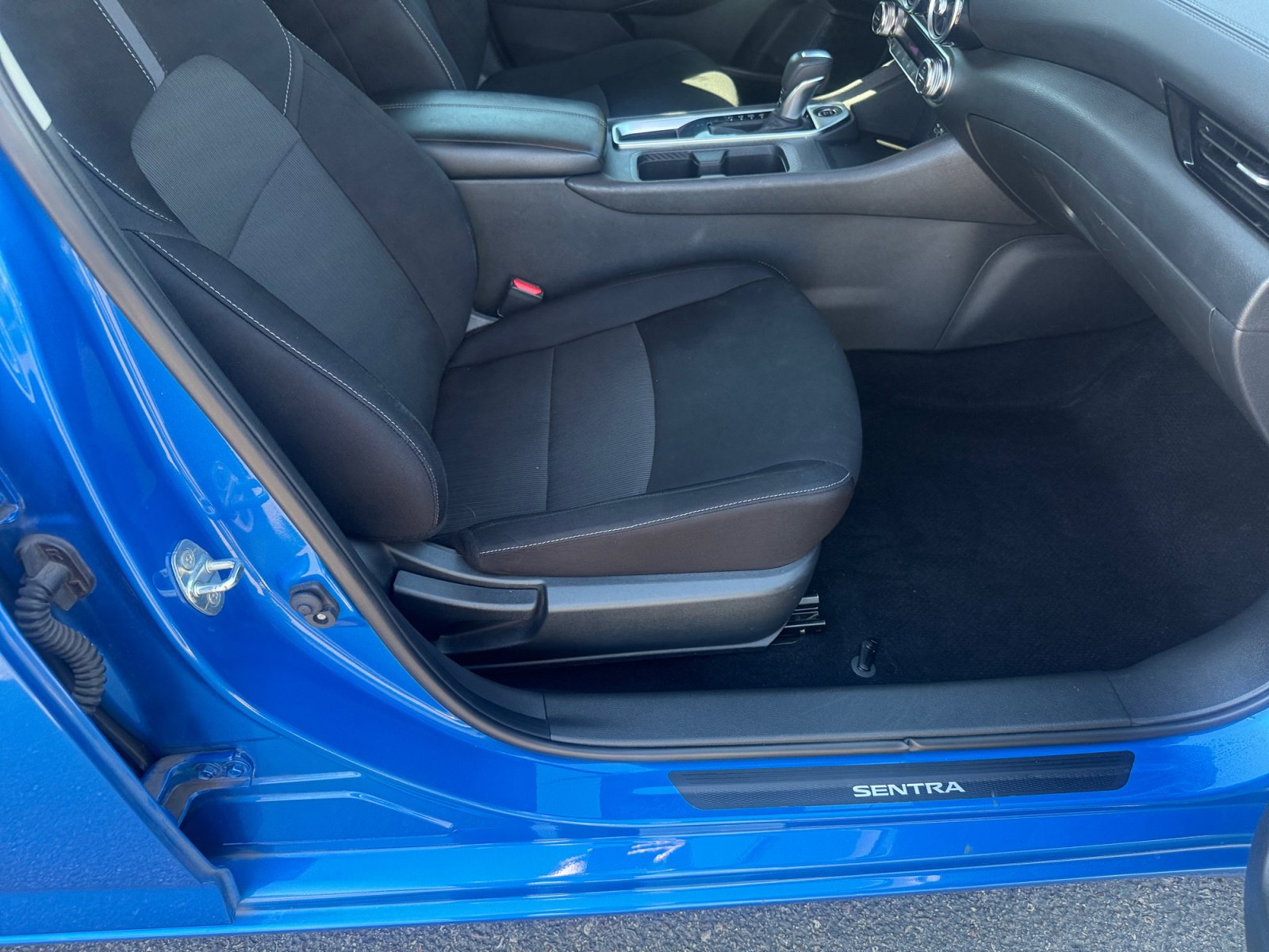 Used 2021 Nissan Sentra SV FWD image 30