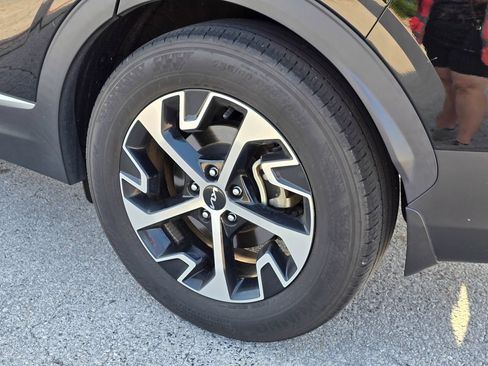 Used 2023 Kia Sportage EX FWD image 7