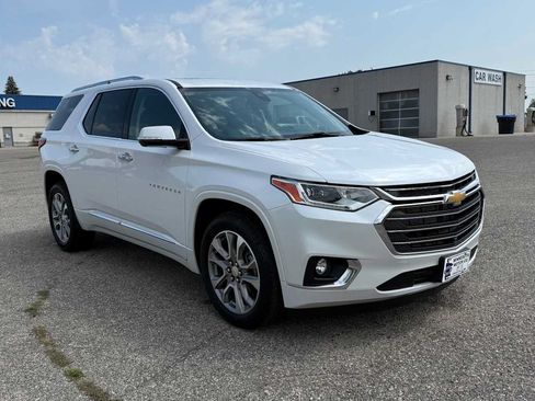 Used 2020 Chevrolet Traverse Premier AWD/4WD image 2