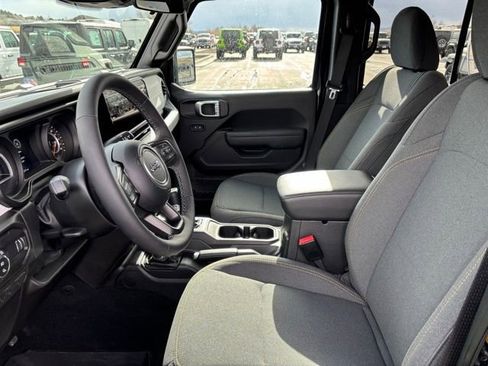 New 2026 Jeep Gladiator Willys AWD/4WD image 12