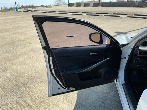 Used 2016 Lexus IS 200t RWD image 25