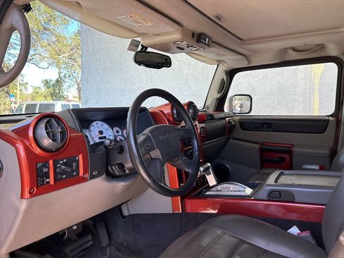 Used 2003 HUMMER H2 w/ Preferred Equipment Group AWD/4WD image 7