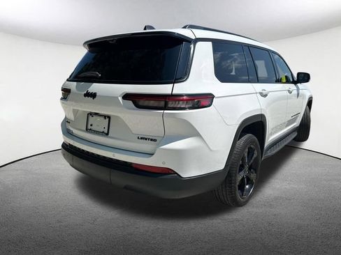 Used 2024 Jeep Grand Cherokee L Limited w/ Luxury Tech Group II AWD/4WD image 17