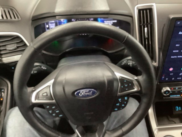 Used 2024 Ford Edge SEL w/ Convenience Package AWD/4WD image 16