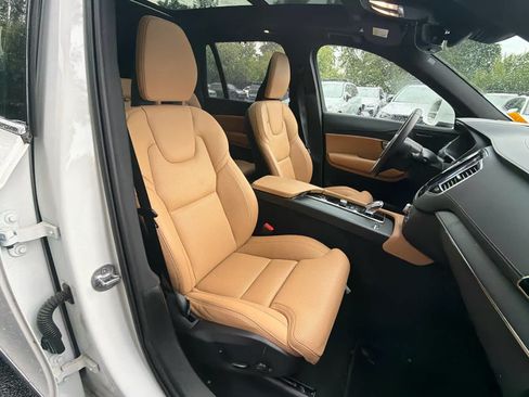 Certified 2024 Volvo XC90 B6 Ultimate AWD/4WD image 65