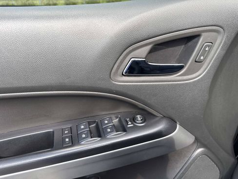 Used 2020 Chevrolet Colorado LT w/ Redline Special Edition RWD image 18