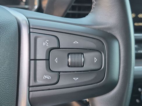 Used 2025 GMC Sierra 1500 SLT AWD/4WD image 19