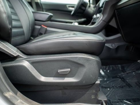 Used 2022 Ford Edge SEL AWD/4WD image 15