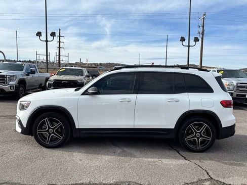 Used 2021 Mercedes-Benz GLB 250 GLB 250 image 2