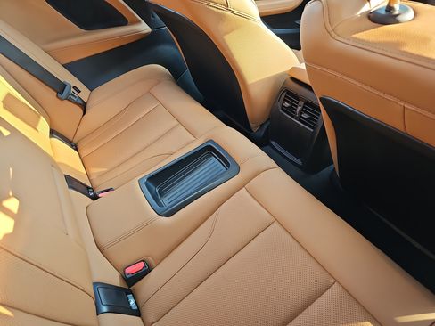 Certified 2025 BMW 230i Coupe image 12