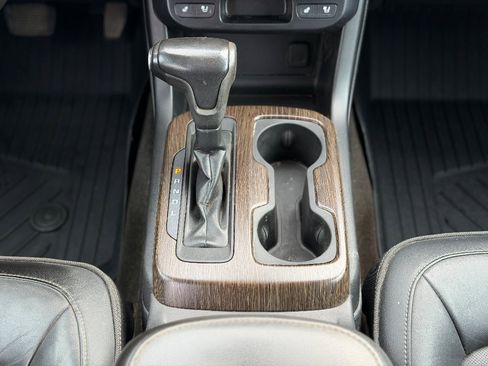 Used 2017 GMC Canyon Denali image 12