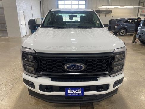 New 2025 Ford F250 XLT w/ FX4 Off-Road Package image 12