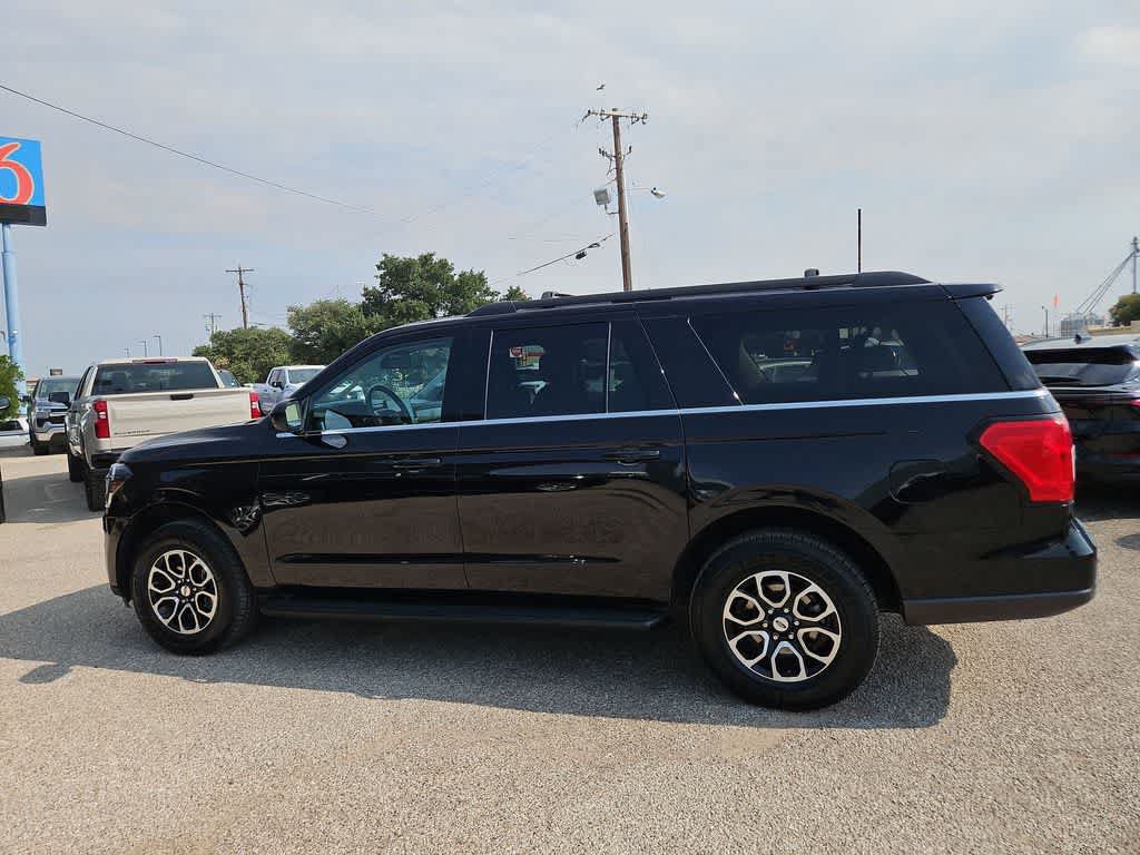 Used 2024 Ford Expedition Max XLT AWD/4WD image 5