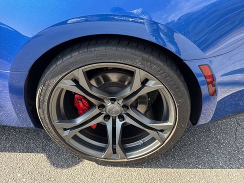 Used 2018 Chevrolet Camaro SS RWD image 18