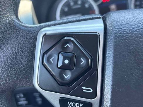 Used 2014 Toyota Tundra SR5 w/ SR5 Upgrade Package AWD/4WD image 18