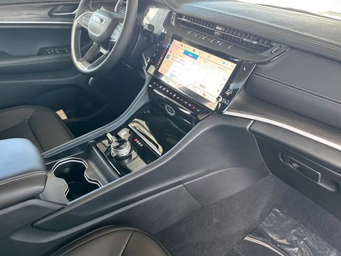 New 2026 Jeep Grand Cherokee L Limited AWD/4WD image 14