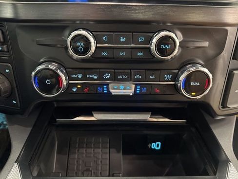 Used 2024 Ford F250 Lariat w/ Chrome Package image 52