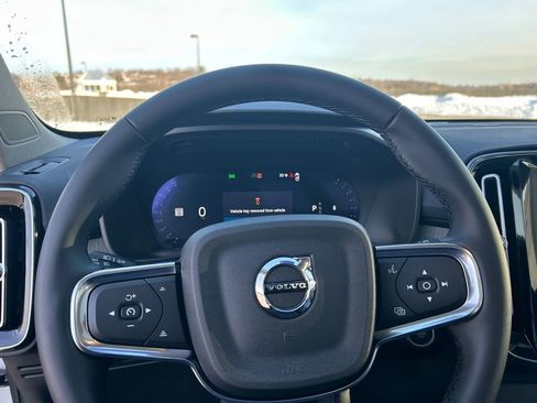 New 2026 Volvo XC40 B5 Ultra w/ Protection Package Premier AWD/4WD image 12