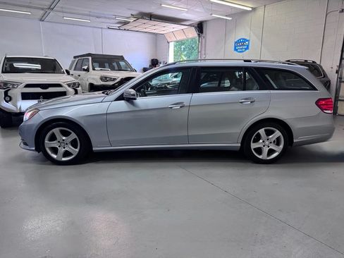 Used 2014 Mercedes-Benz E 350 4MATIC Wagon image 6