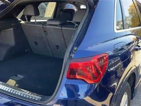 Used 2023 Audi Q3 2.0T Premium image 22