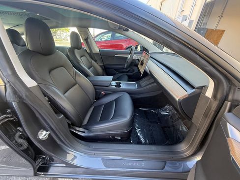 Used 2023 Tesla Model 3 Standard Range RWD image 6