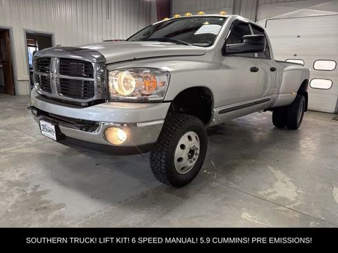 Used 2007 Dodge Ram 3500 Truck SLT image 3